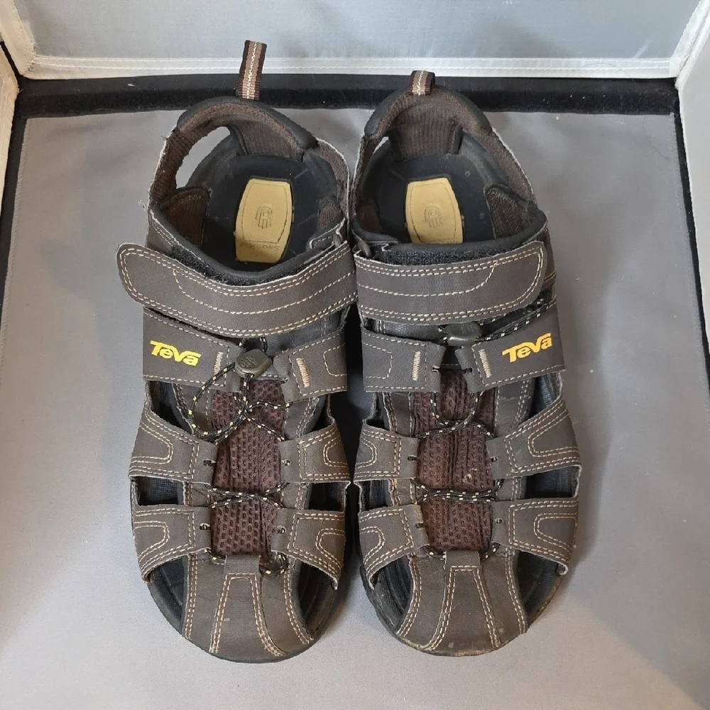FOREBAY Teva Mens Brown and Black Sandals Size 10